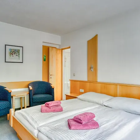 Seehueter'S Hotel Seerose Oetz Room photo